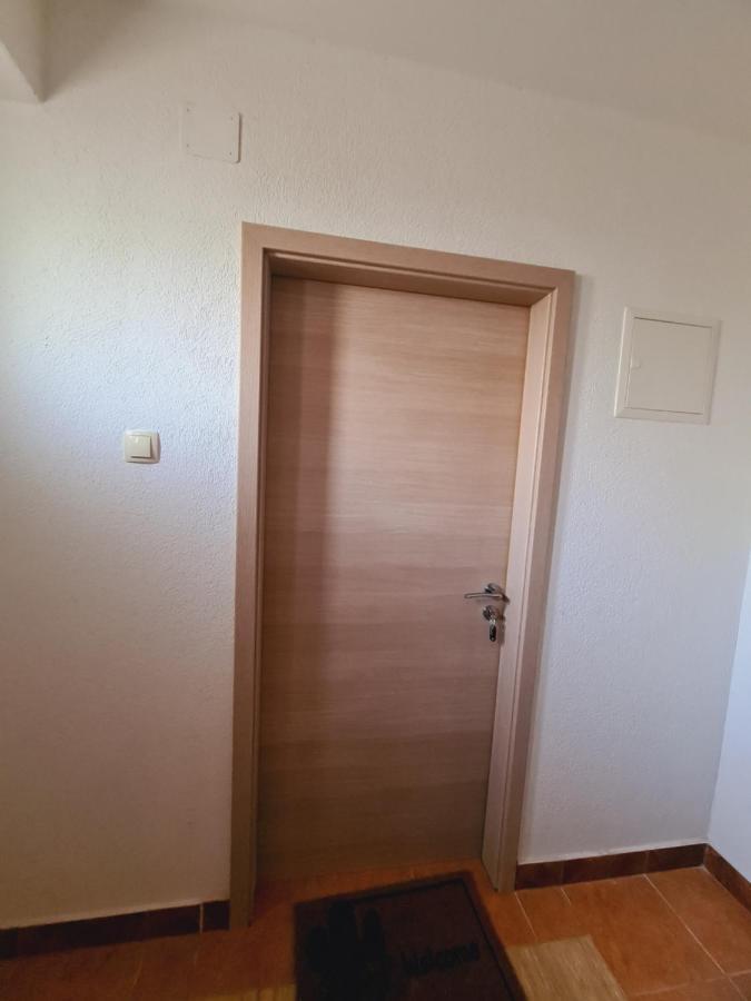 Apartmani Luka Цриквеница Экстерьер фото